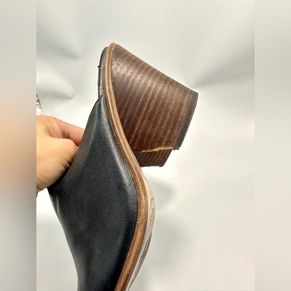 Vince Camuto Dormina black leather peep toe mules size 10 - Picture 7 of 11